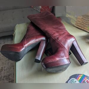 Platform Leather Knee-high Boots